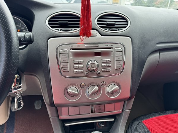 Ford Focus 2013, 108500 км, за 4022 USD - фото 9