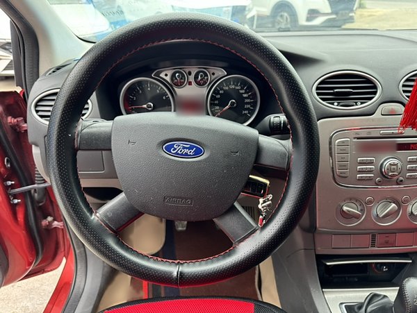 Ford Focus 2013, 108500 км, за 4022 USD - фото 13