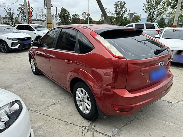 Ford Focus 2013, 108500 км, за 4022 USD