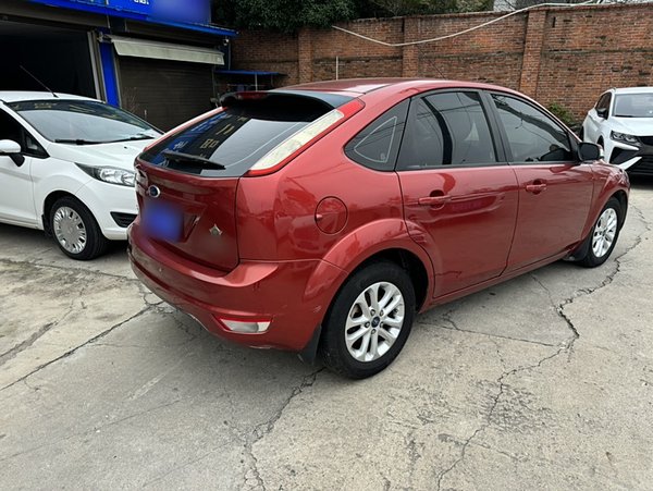 Ford Focus 2013, 108500 км, за 4022 USD - фото 7
