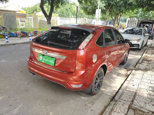 Ford Focus 2013, 127700 км, за 3597 USD - фото 10