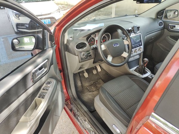 Ford Focus 2013, 127700 км, за 3597 USD - фото 16