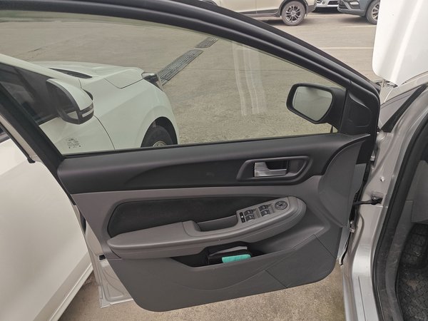 Ford Focus 2013, 141600 км, за 3878 USD - фото 27