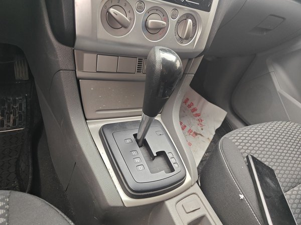 Ford Focus 2013, 141600 км, за 3878 USD - фото 13