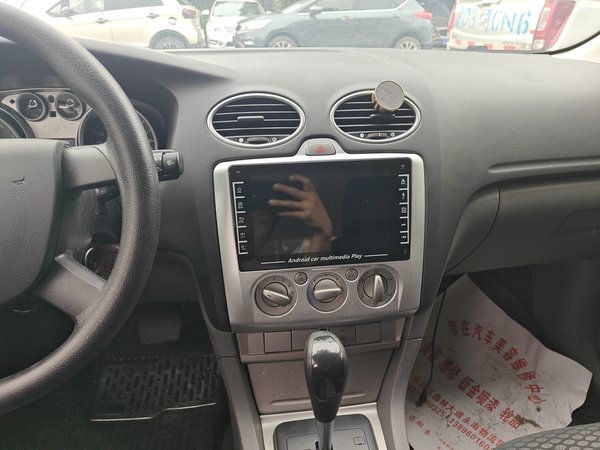 Ford Focus 2013, 141600 км, за 3878 USD - фото 12