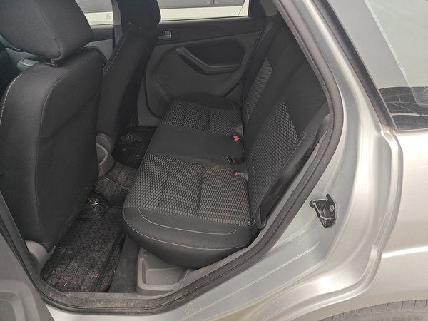 Ford Focus 2013, 141600 км, за 3878 USD - фото 16