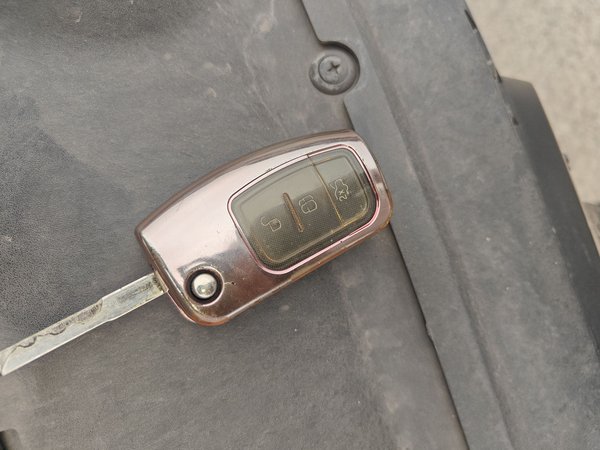 Ford Focus 2013, 141600 км, за 3878 USD - фото 8