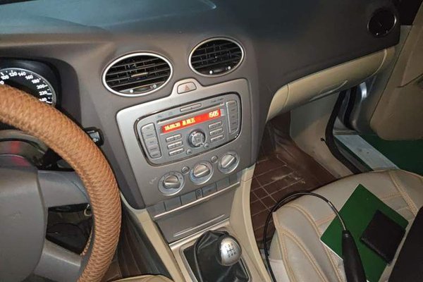 Ford Focus 2013, 19100 км, за 2850 USD - фото 13