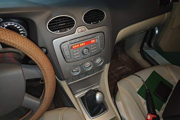 Ford Focus 2013, 19100 км, за 2850 USD - фото 14