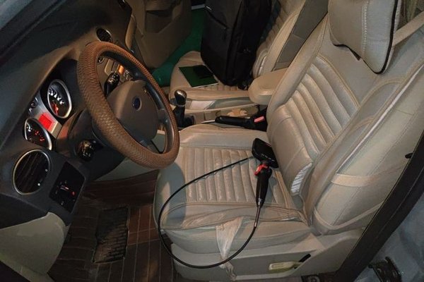 Ford Focus 2013, 19100 км, за 2850 USD - фото 15