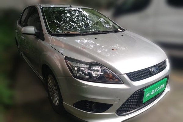 Ford Focus 2013, 51000 км, за 3170 USD - фото 6