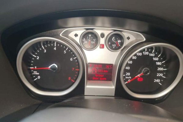 Ford Focus 2013, 51000 км, за 3170 USD - фото 14