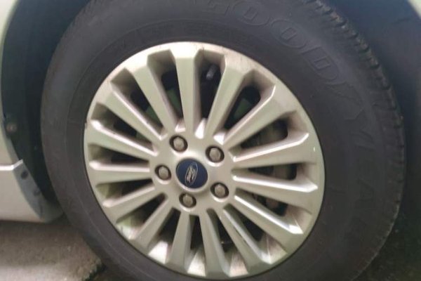Ford Focus 2013, 51000 км, за 3170 USD - фото 11