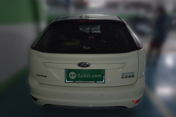 Ford Focus 2013, 102100 км, за 4212 USD