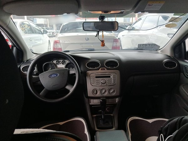 Ford Focus 2013, 116400 км, за 4203 USD - фото 9
