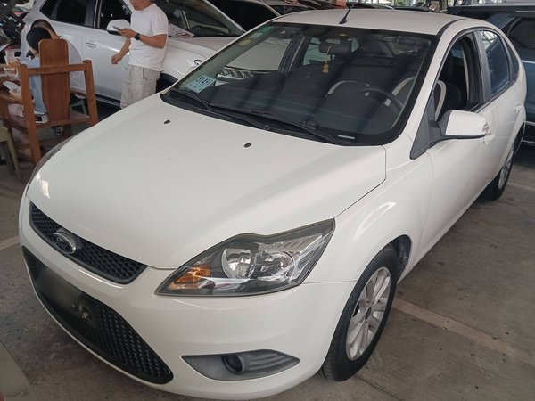 Ford Focus 2013 Hatchback Classic 1.8L Automatic Base Model