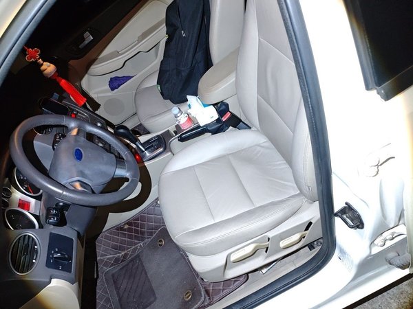 Ford Focus 2013, 68500 км, за 2968 USD - фото 16