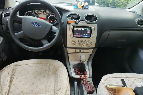 Ford Focus 2013, 79600 км, за 2954 USD - фото 9