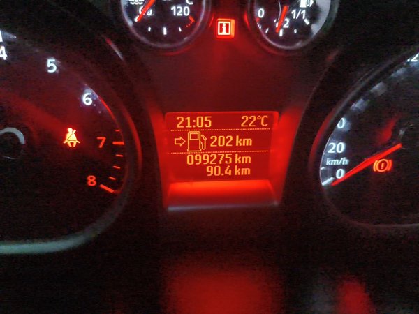 Ford Focus 2013, 99200 км, за 2779 USD - фото 13