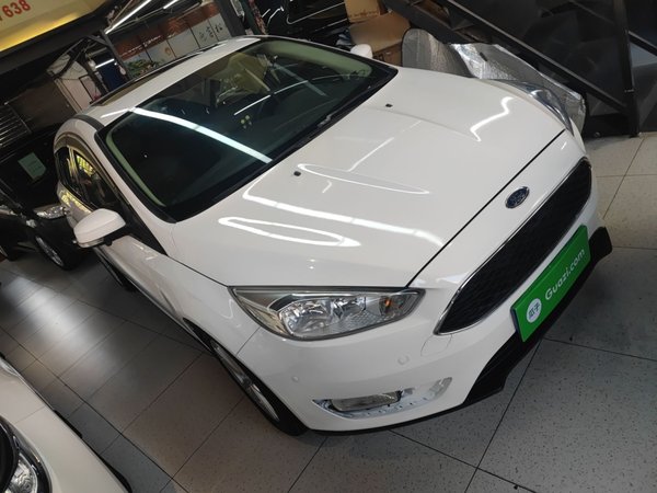 Ford Focus 2015 Hatchback EcoBoost 125 Automatic Supreme Style Edition, 2015 года