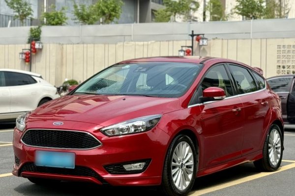 Ford Focus · 2015 год