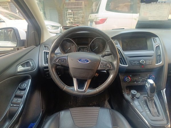 Ford Focus 2015, 101700 км, за 6654 USD - фото 7