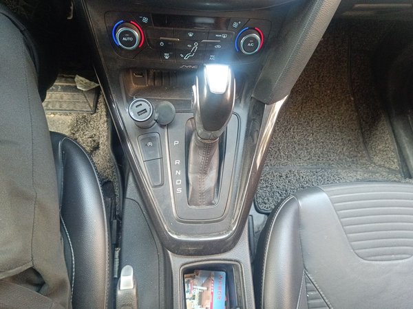 Ford Focus 2015, 101700 км, за 6654 USD - фото 11