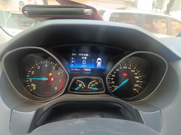 Ford Focus 2015, 101700 км, за 6654 USD - фото 8