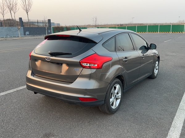Ford Focus 2015, 107500 км, за 4671 USD