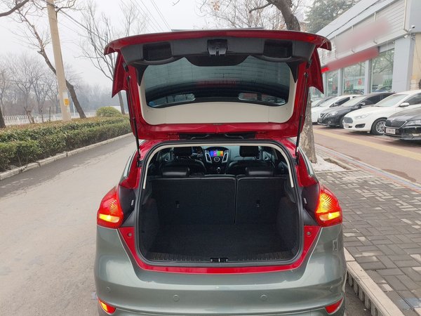 Ford Focus 2015, 114100 км, за 5409 USD - фото 18