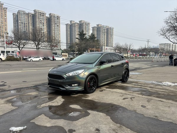 Ford Focus · 2015 год
