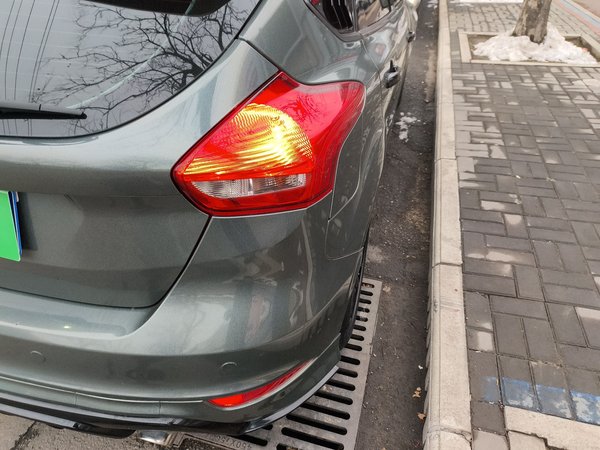 Ford Focus 2015, 114100 км, за 5409 USD - фото 8