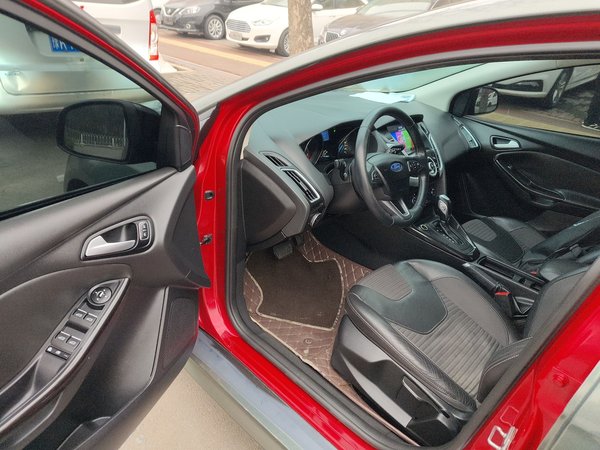 Ford Focus 2015, 114100 км, за 5409 USD - фото 21
