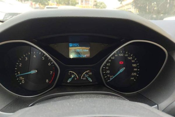 Ford Focus 2015, 104700 км, за 5525 USD - фото 14