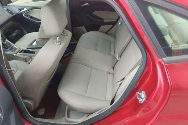 Ford Focus 2015, 104700 км, за 5525 USD - фото 19