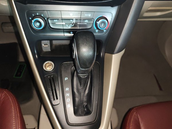 Ford Focus 2015, 126300 км, за 4708 USD