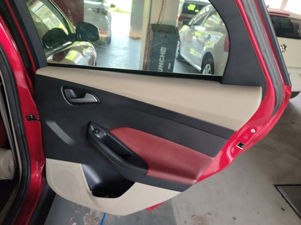 Ford Focus 2015, 126300 км, за 4708 USD - фото 15