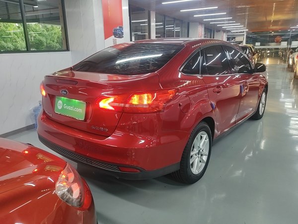 Ford Focus 2015, 97800 км, за 6545 USD - фото 6