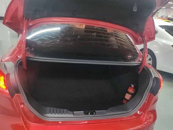 Ford Focus 2015, 97800 км, за 6545 USD - фото 22