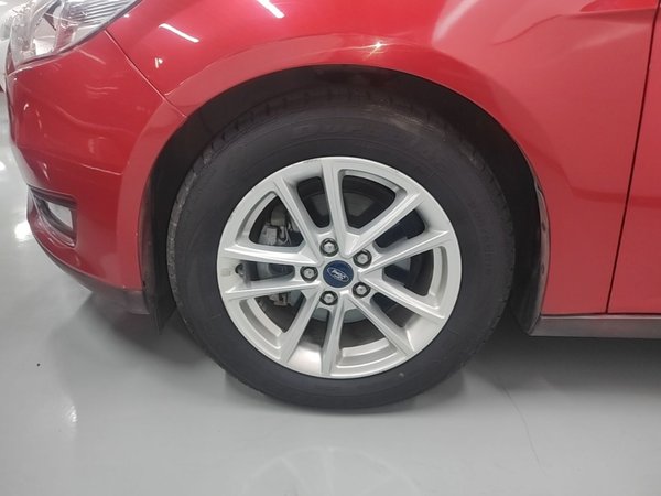 Ford Focus 2015, 97800 км, за 6545 USD - фото 8
