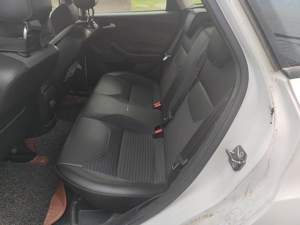 Ford Focus 2015, 108500 км, за 9999999 USD - фото 18