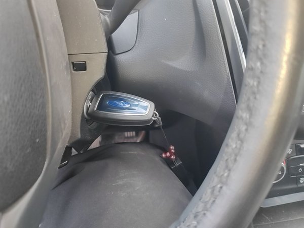 Ford Focus 2015, 108500 км, за 9999999 USD - фото 9