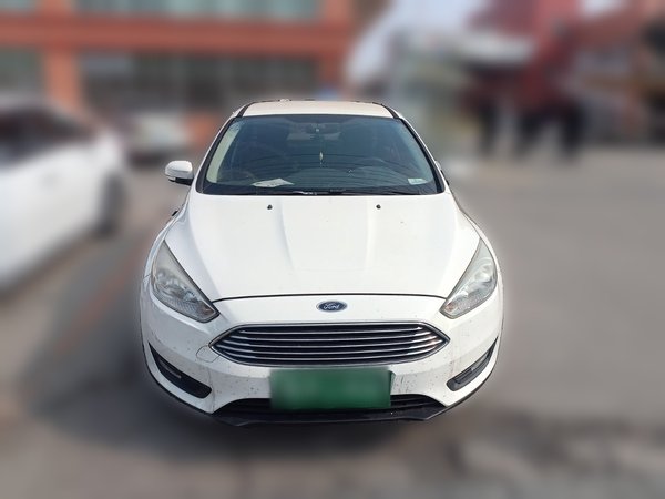 Ford Focus 2015, 123000 км, за 3402 USD - фото 2