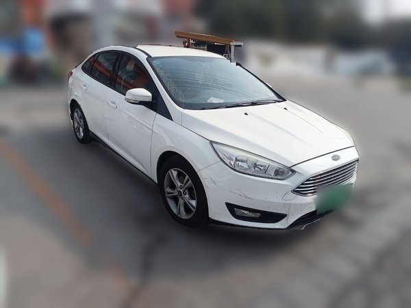 Ford Focus 2015, 123000 км, за 3402 USD - фото 3