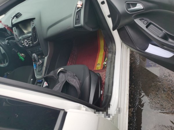 Ford Focus 2015, 142100 км, за 4855 USD - фото 19