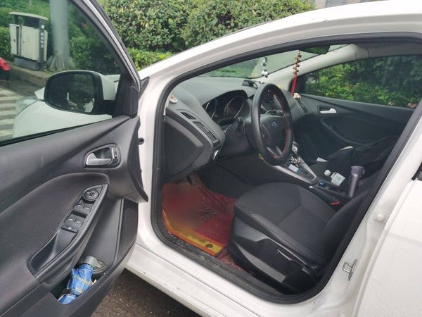 Ford Focus 2015, 142100 км, за 4855 USD - фото 13