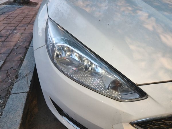 Ford Focus 2015, 153100 км, за 3412 USD - фото 7