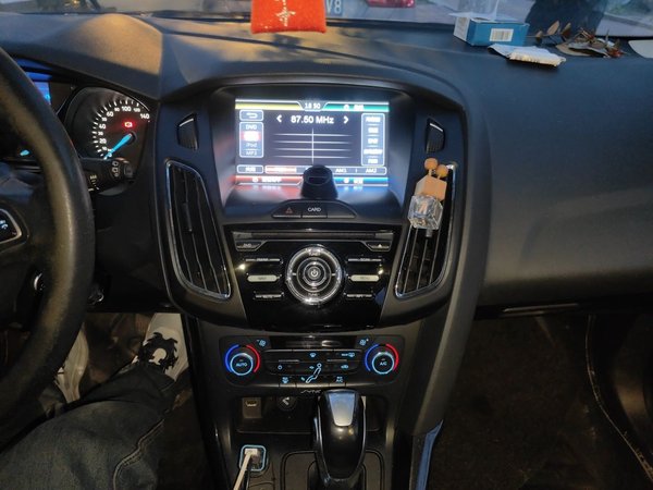 Ford Focus 2015, 153100 км, за 3412 USD - фото 14