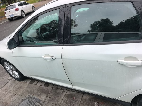 Ford Focus 2015, 153800 км, за 4886 USD