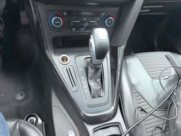 Ford Focus 2015, 153800 км, за 4886 USD - фото 17